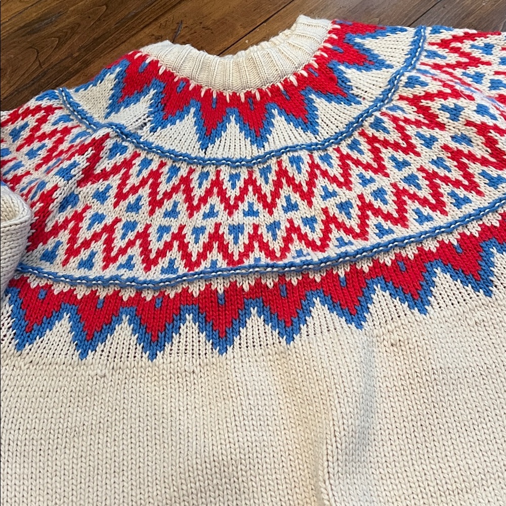 H&M Cream Sweater with Red and Blue Pattern - Picture 5 of 10